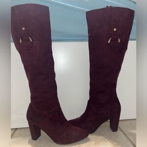 Plum heels